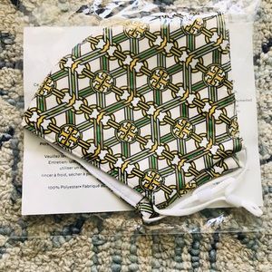 New & Sealed Tory Burch Face Mask